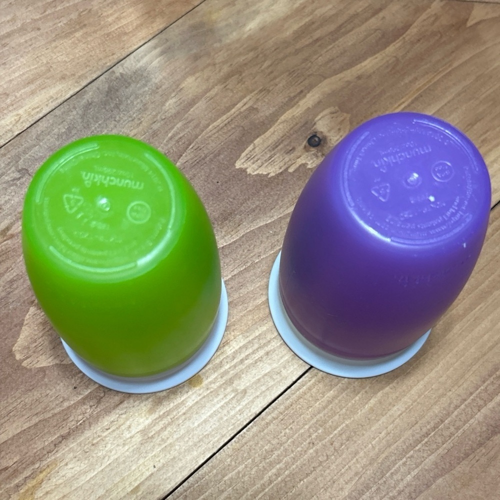 Set of 4 Munchkins Sippy Cups - Picture 10 of 11